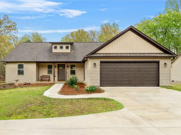 838 Conneross Rd, Townville, SC 29689