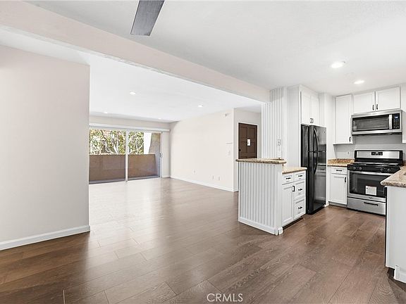 4th image of 1001 W Macarthur Blvd Unit 130