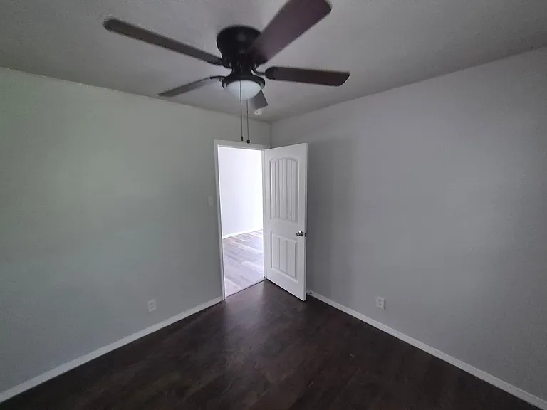 3723 W Martin St — Photo 14