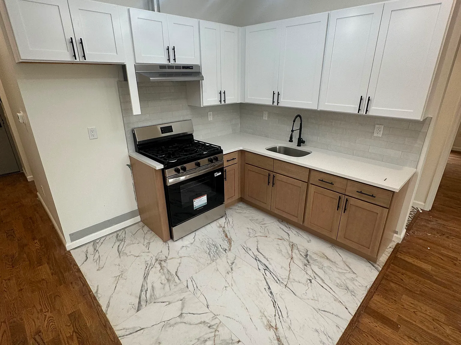 4 bed, $3,000 — Photo 4