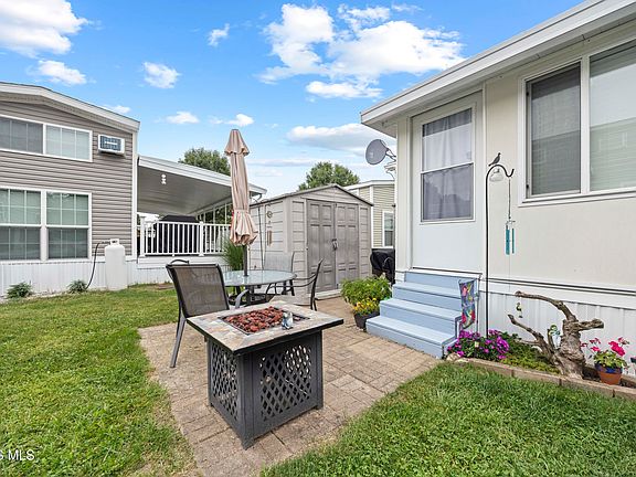 4th image of 1920 S Bayshore Rd #64