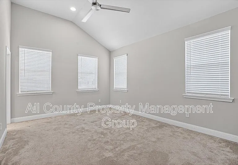 6330 Oakbend Cir — Photo 16