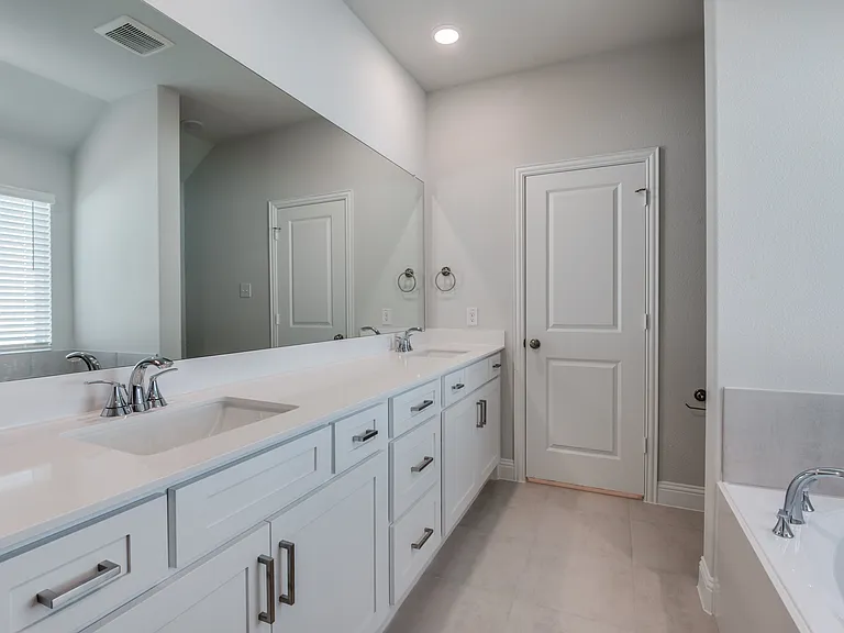 2902 Italia Ter — Photo 14