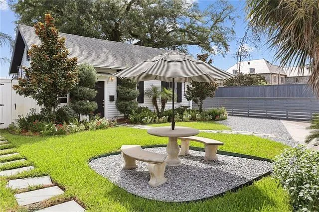 7 Azalea Ct — Photo 2