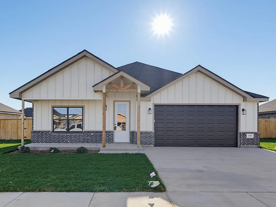 7659 Lake Ridge Pkwy