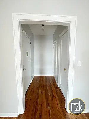 Rented by Realty 2000 Corp | media 24