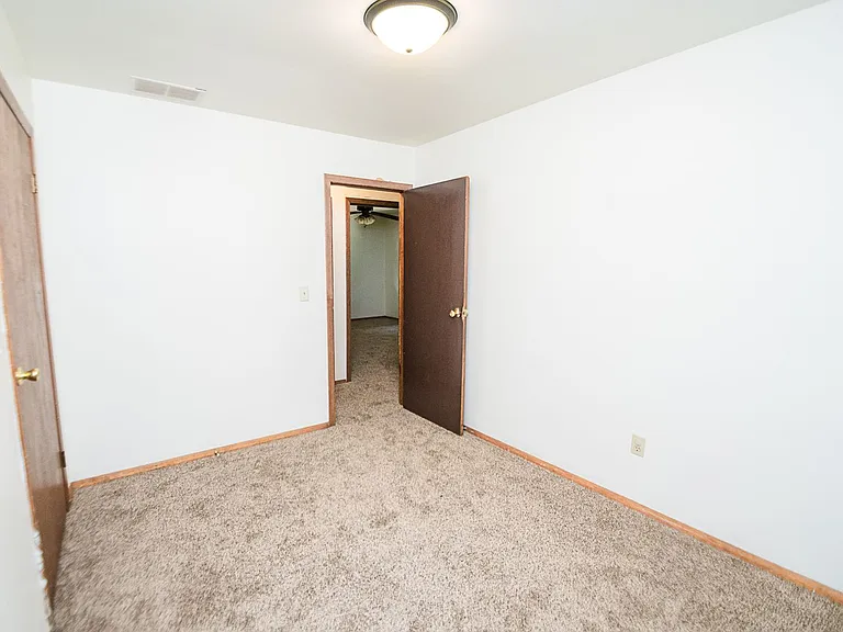 5247 Concord Ave — Photo 13