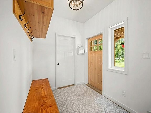 4th image of 2056 Spike Rd