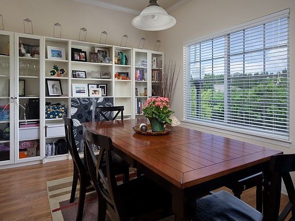 3rd image of 9707 Meadow Field Cir