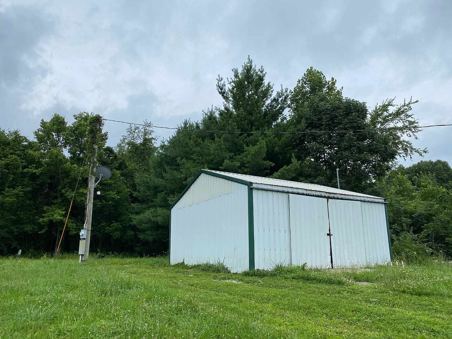 5590 N La Salle Estates Ln, Bloomfield, IN 47424 Zillow