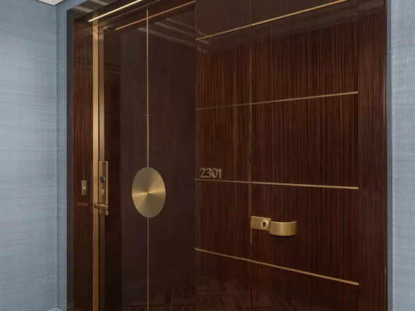 301 Park Avenue image 9 of 20