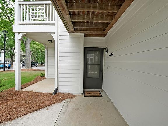3rd image of 602 Abingdon Way