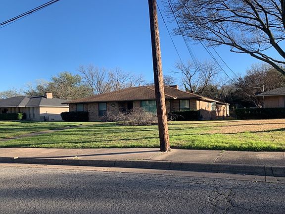 2nd image of 1530 Russell Glen Ln