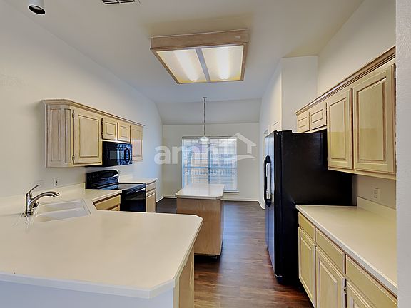 4th image of 2933 Salado Trl