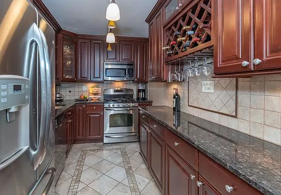 5th image of 2 Bay Club Dr APT 10T