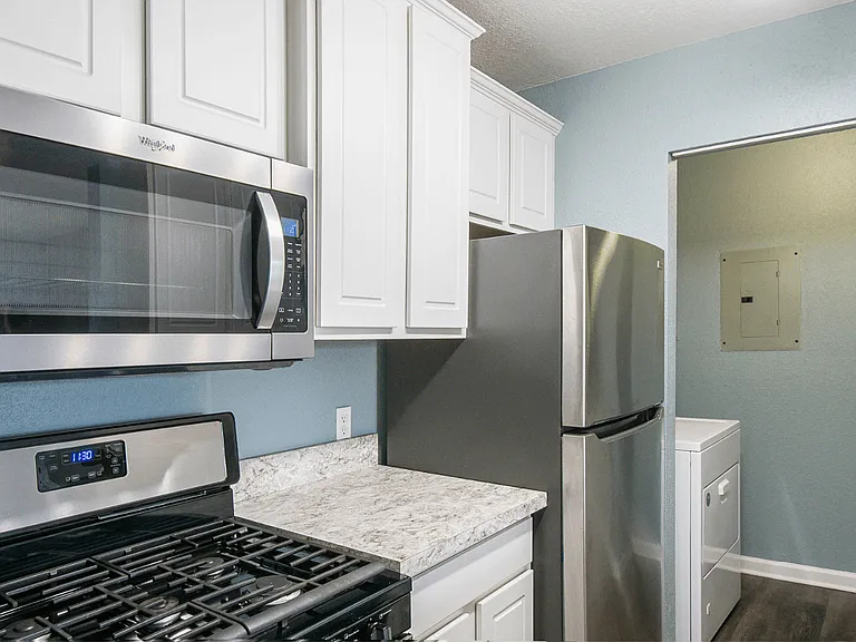 Westfield Club Apartments — Photo 12