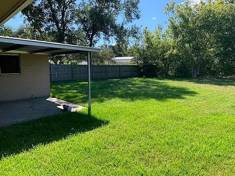 4906 Common St — Photo 11