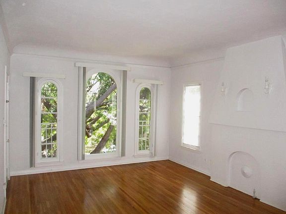 2nd image of 1105 Mound Ave APT 4
