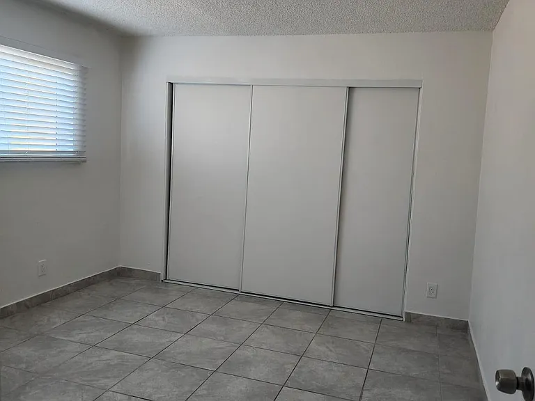 8530 Cedros Ave #11 — Photo 9