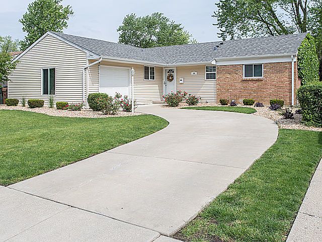 1st image of 54 Cambridge Ln