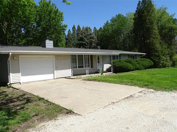 32141 Meadow Rd, Adel, IA 50003