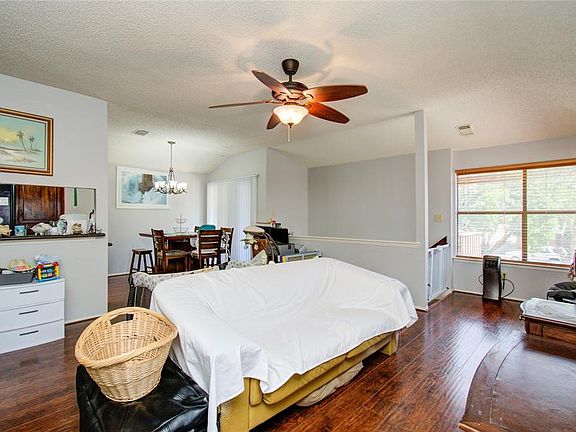 4th image of 2711 Grants Lake Boulevard #121