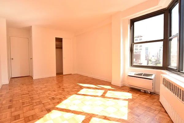 Rented by Bold New York | media 18