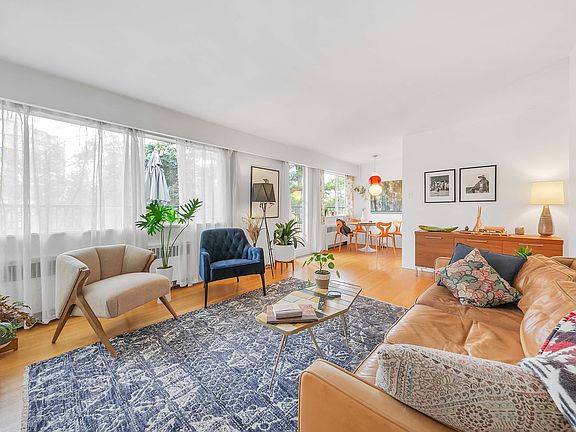 3rd image of 1925 Nelson St #1465024