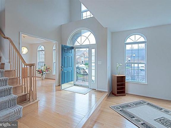 5th image of 5312 Maple Valley Ct