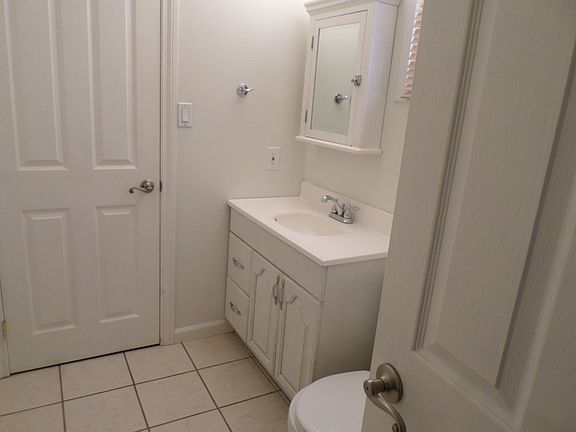 3rd image of 6202 Lake Ariana Ave