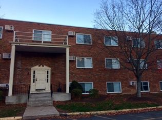 460 Emmett St APT C12, Bristol, CT 06010