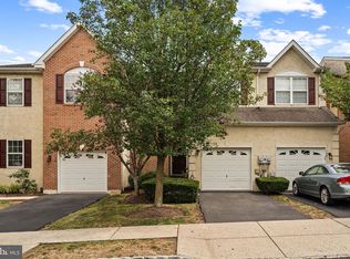 104 Watercrest Dr, Red Hill, PA 18076