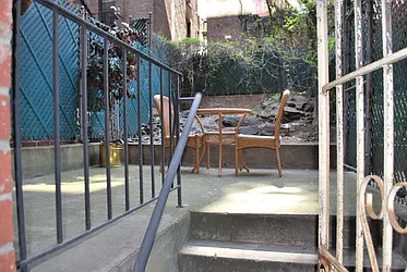 Rented by KVNY Soho