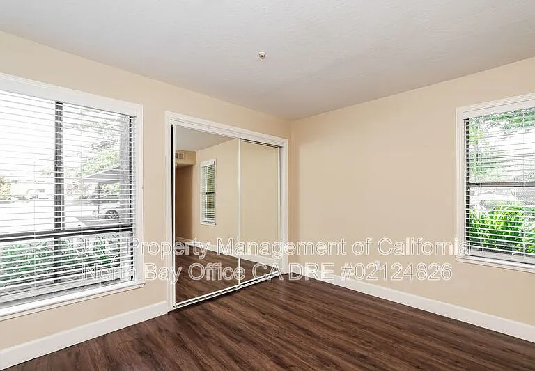42 Redwood Ct — Photo 12