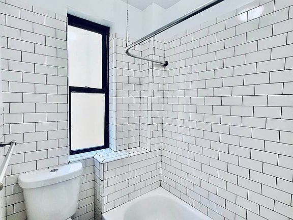 3rd image of 321 E 108th St #5N