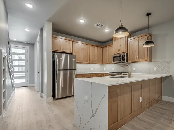 613 W 2nd St #100A, Edmond, OK 73003