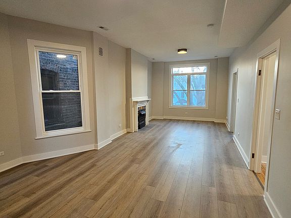 5th image of 1843 N Whipple St Floor 2