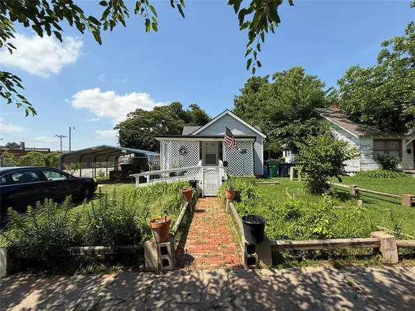 825 SW 25th St, Oklahoma City, OK 73109