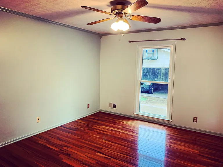4001 Riveroaks Cir — Photo 14