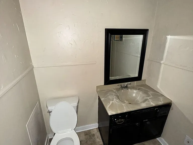 103 Hunt Ave — Photo 6