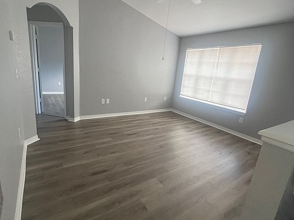 3rd image of 839 Grand Regency Poin #202