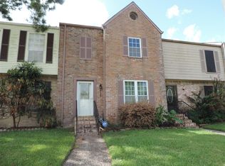 5793 Maple Hill Dr, Houston, TX 77088