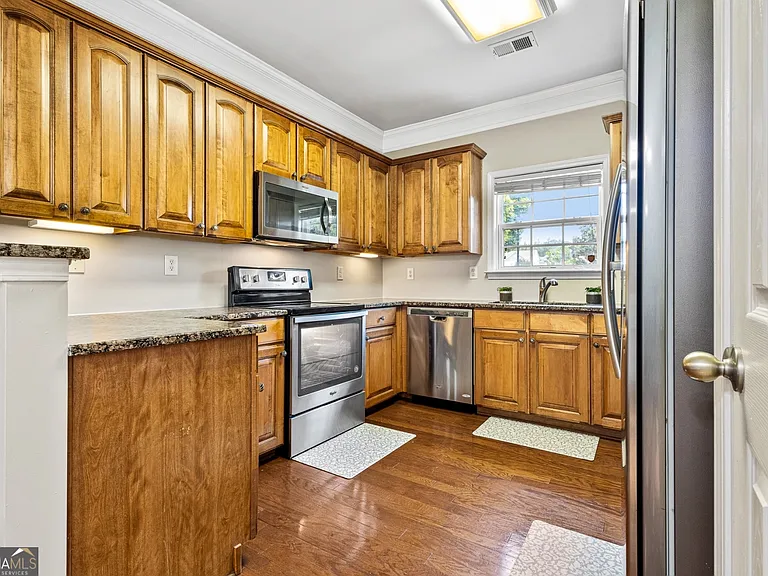 606 Lofty Ln SW — Photo 5
