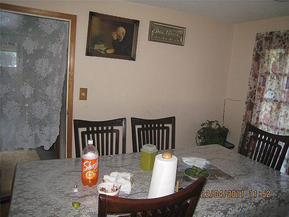 5th image of 17916 40th Ave W