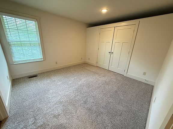 4th image of 199 Copper Springs Cir