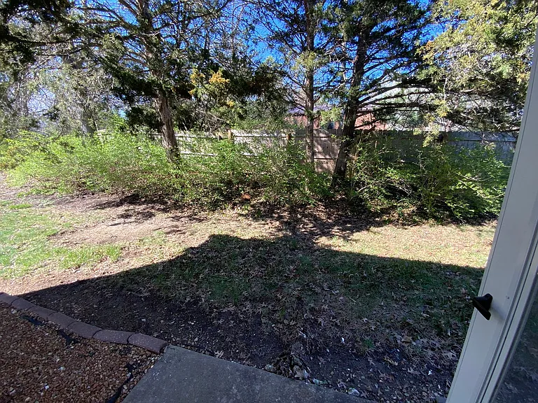 1605 Steamboat Ln — Photo 54