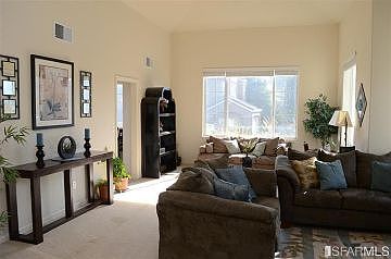 5th image of 22 Baypark Cir