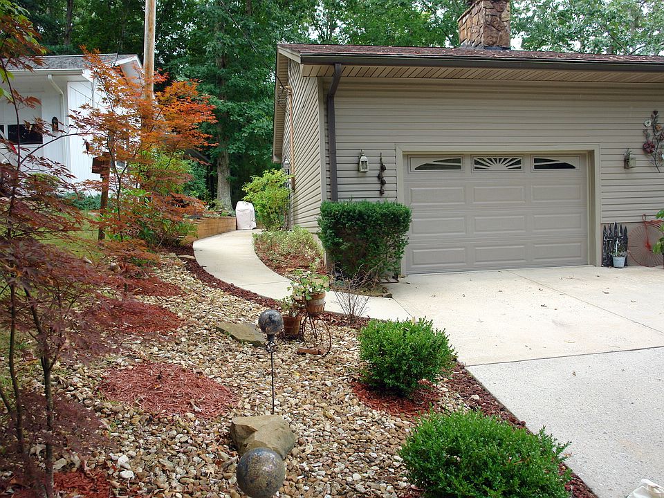 1st image of 104 Kings Lane