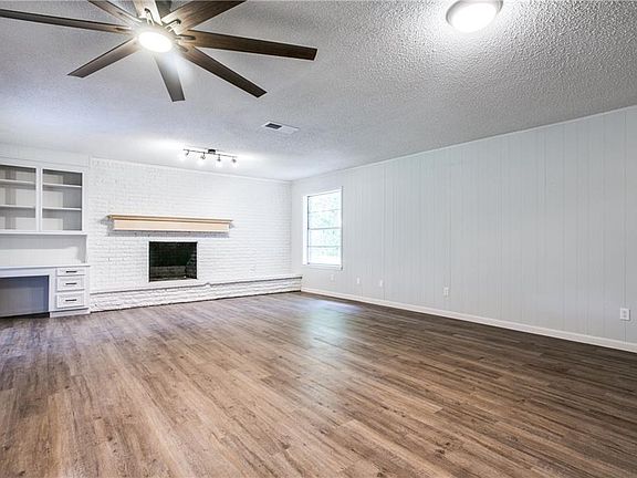 2nd image of 101 Clover Dr