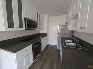 8548 Via Mallorca UNIT D, La Jolla, CA 92037